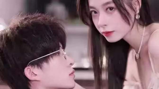 離婚后，夫人成了千億大佬(全集)