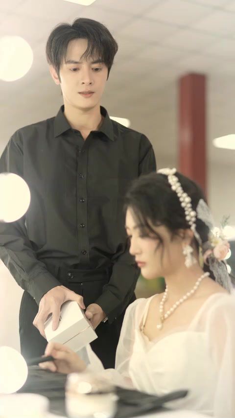 換臉歸來，我讓總裁跪地求饒(全集)