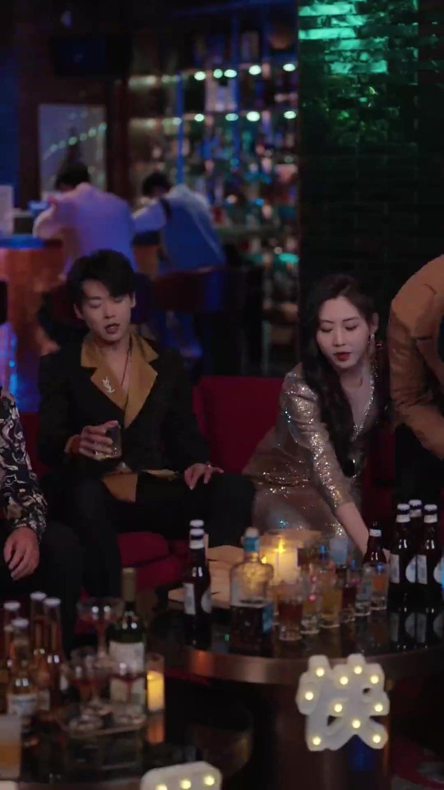 偷偷翹嘴，暗戀哥他爽到了(全集)