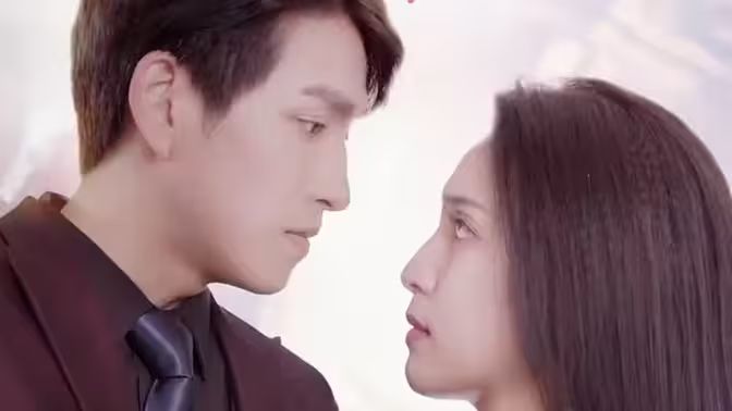 分手后閃婚了男?？偛?全集)